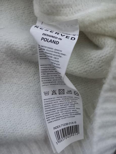 Teplučký svetrík, reserved,s