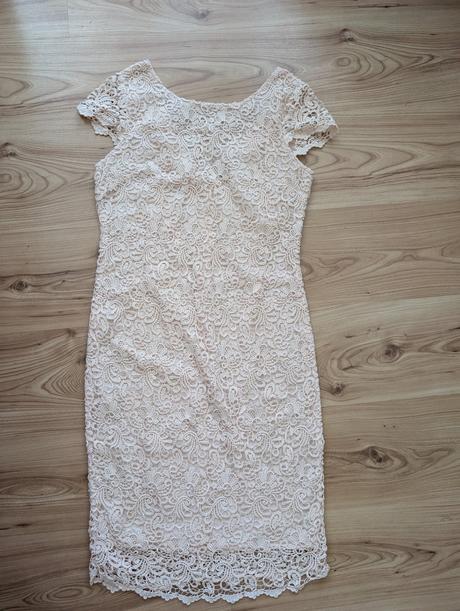 Čipkované šaty, 40