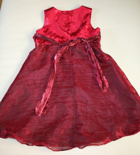 92 prilezitostne saty,18-24 mes., tesco,92