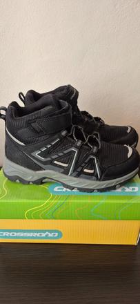 Trekové topánky 33, 33