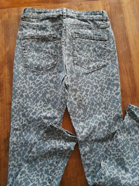 Dievčenské rifle 34, next,34