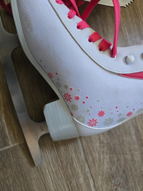 Glamour korčule na ľad č.35, crowned,35