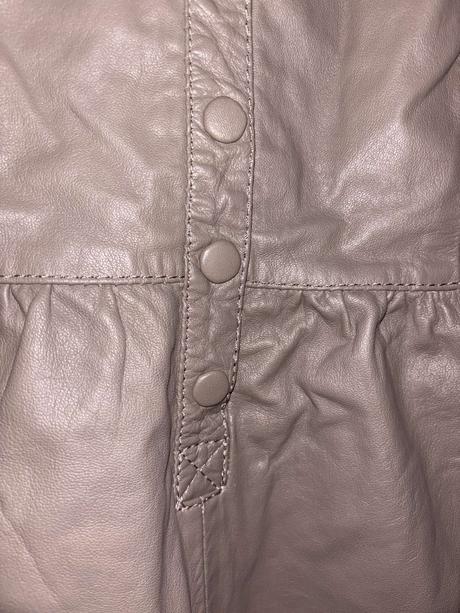 Koženkové šaty vila, m