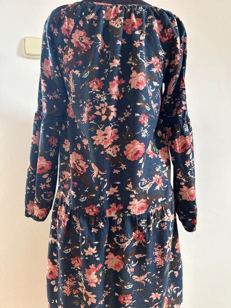 Šaty dámske springfield, 38