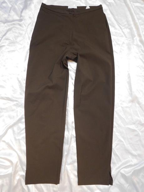Closed damske kvalitne nohavice, 38