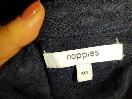 Dievcenske saty, 104