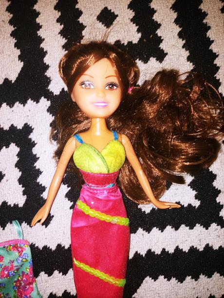 Barbie so satami a suknou morskej panny,