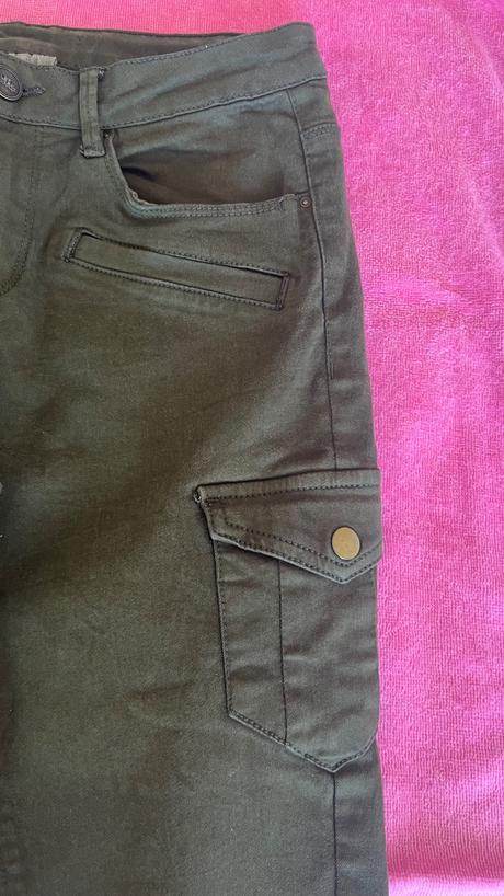 Málo nosené zelené rifle slimky, 36