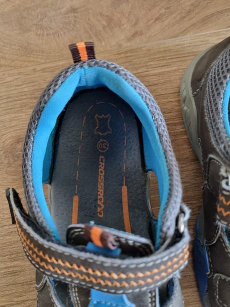 Kožené sandálky, 30