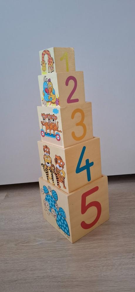 Ikea vkladací domček pre deti a drevená veža, 