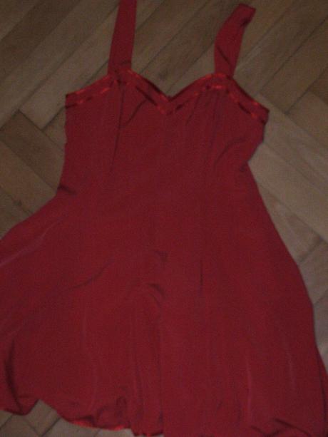 Slávnostné šaty, m