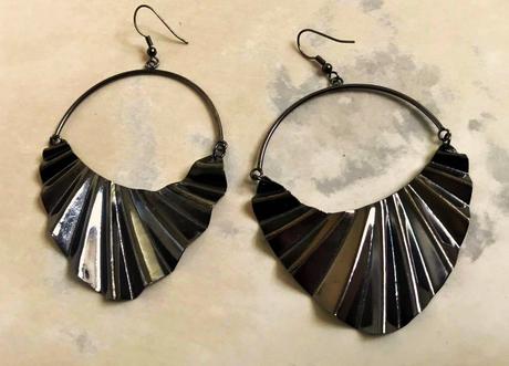 Extravagantné náušnice, 