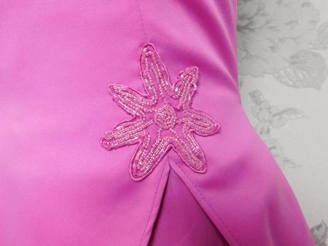 Luxusne pekne saty na slavnost, 158