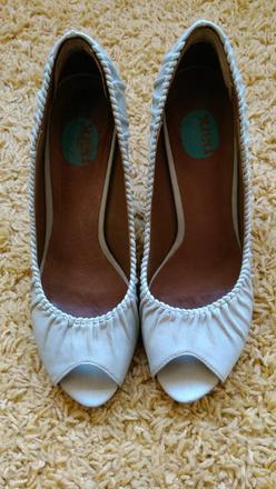 Bielo-sivé lodičky, baťa,40