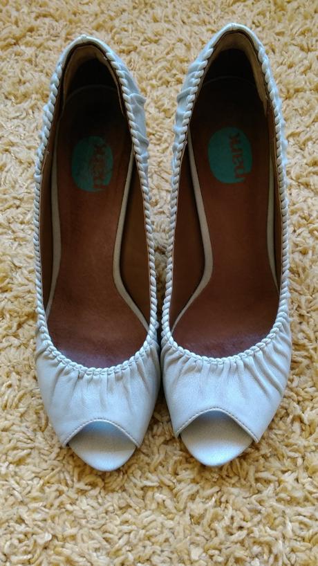 Bielo-sivé lodičky, baťa,40