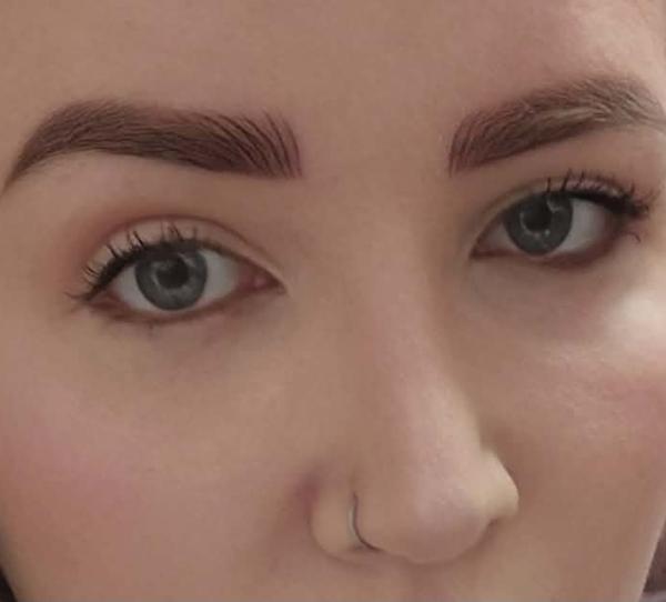 Páči sa vám moje vytetované obočie?