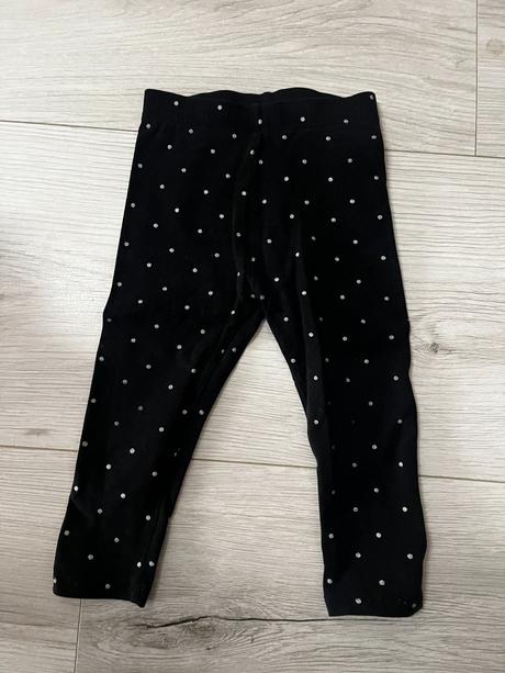 Čierne legíny so striebornými bodkami, next,92