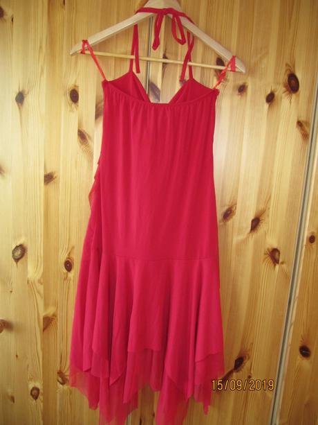 Spoločenské šaty, l