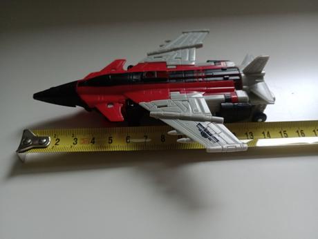 Na štýl transformers lietadlo -robot, 