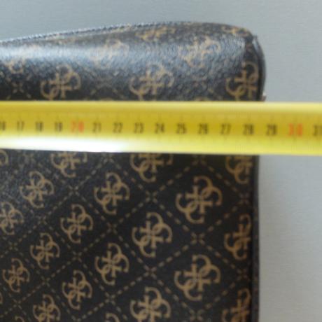 Kabelka guess, guess