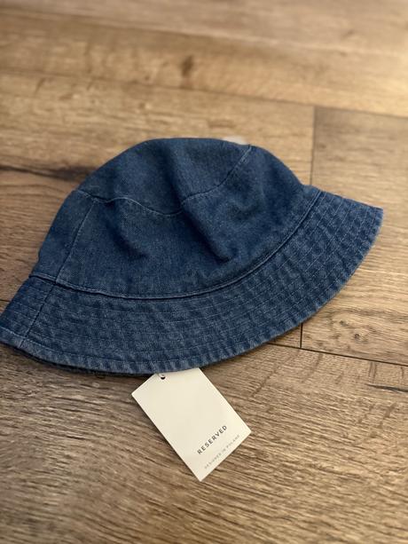 Klobuk, reserved,116