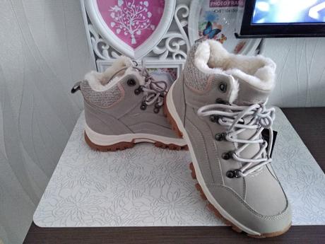 Nové zimné topánky, 39