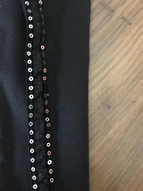 Legíny s flitrami, 134