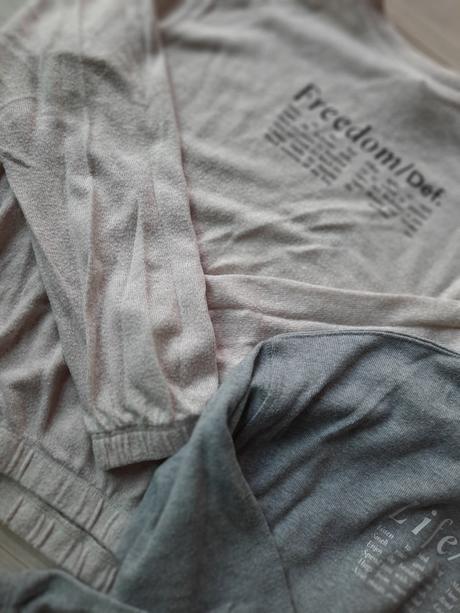 Sada dvoch svetríkov, zara,140