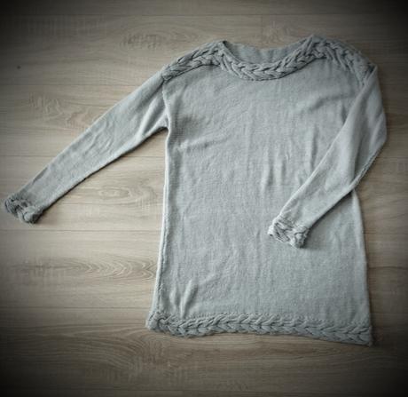 Dámsky svetlosivý pletený sveter, m