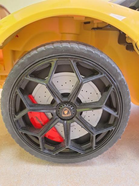 Elektrické autíčko lamborghini aventador,
