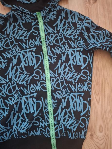 Mikina čierna s modrými písmenami, terranova,164