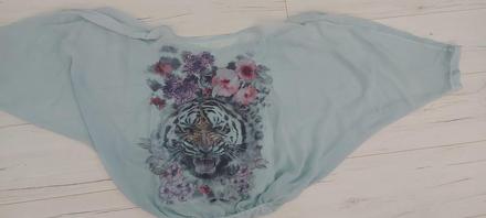 Krásna jemnučká tenučka blúzka s čipkovým chrbátom, l