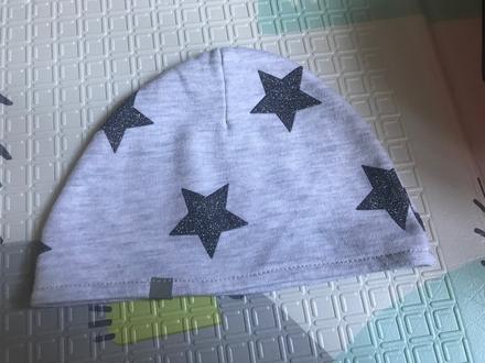 Čiapka s hviezdičkami, 80