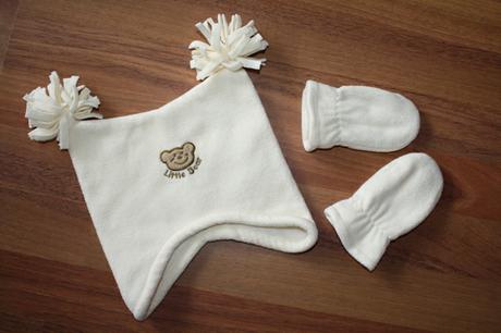 Čiapka a rukavičky, 74