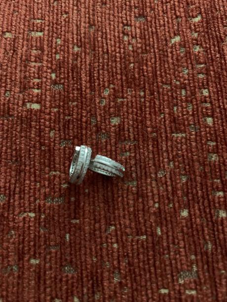 Strieborné náušnice, 