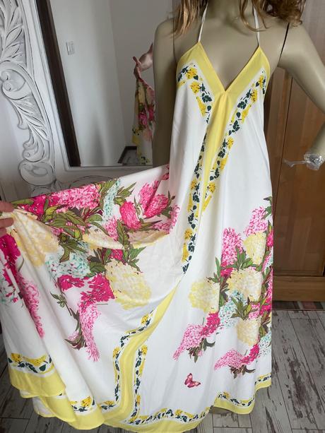 Luxusne saty shuitty, 