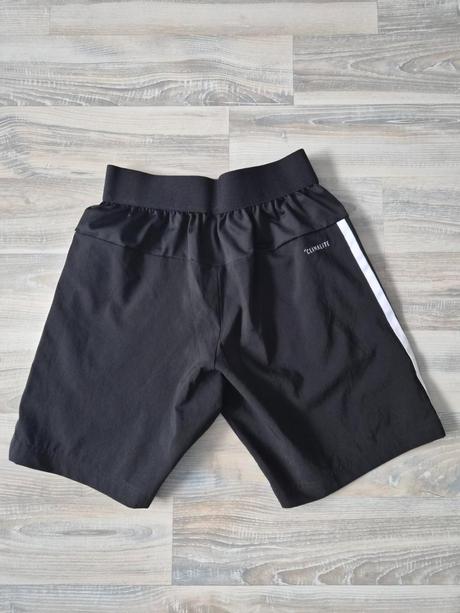 Nové adidas športové šortky, adidas,152