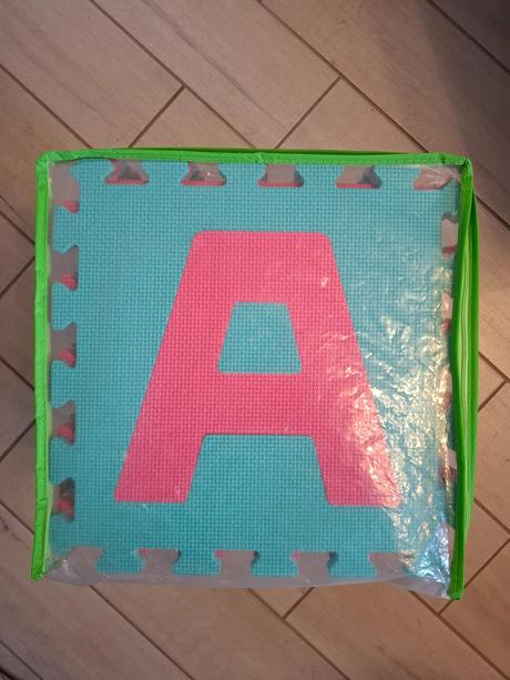 Penové puzzle abeceda, 