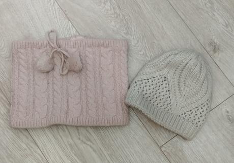 Čiapka a nákrčník, 