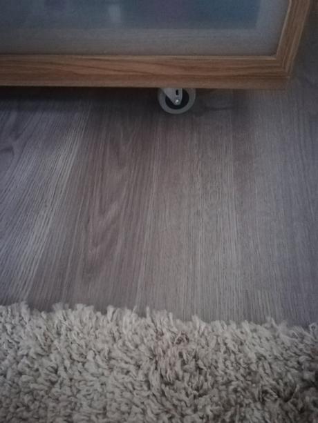 Ikea posteľ s nočnými stolíkmi, 