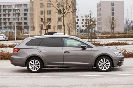 Seat leon combi automat - prenájom,