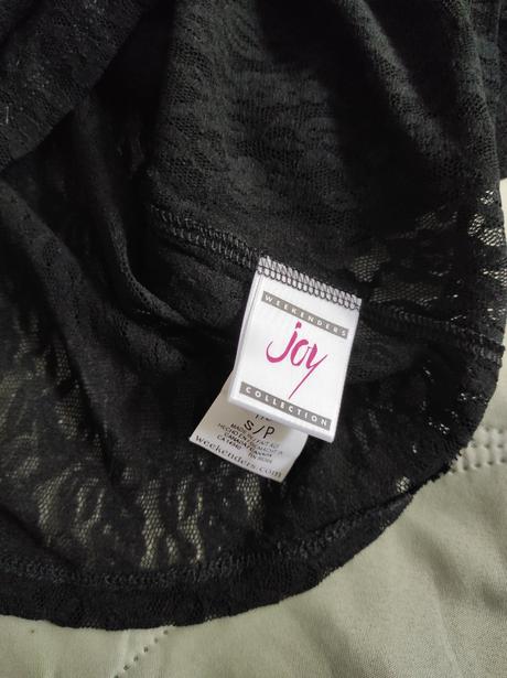 Čipkované tričko s, s