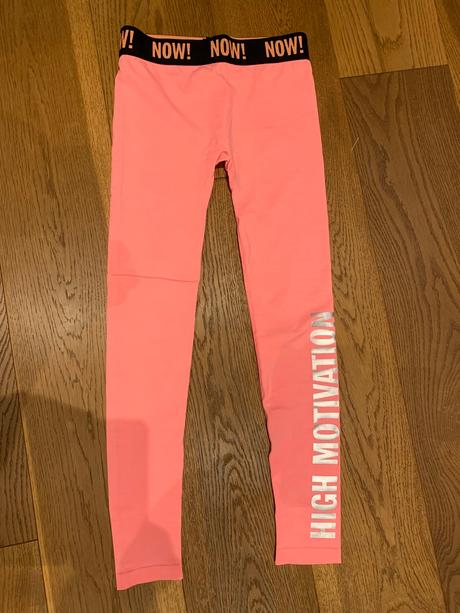 Neónové legíny, 158