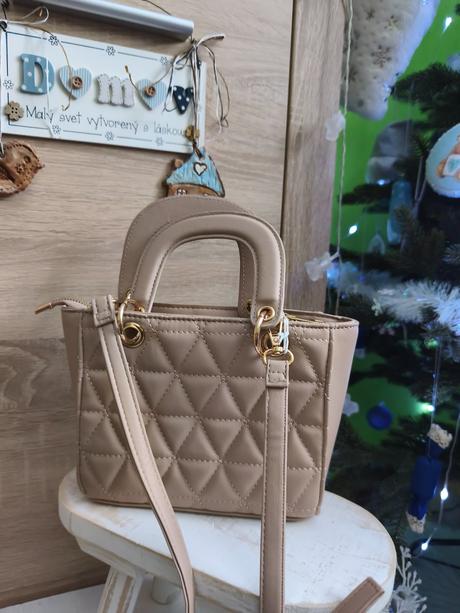 Malá štýlová kabelka,