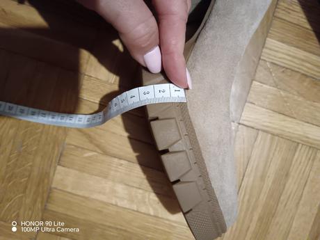 Perfektne topánky, 38