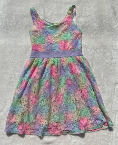 Perforované šaty, h&m,146