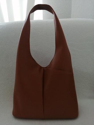 Pekné hobo kabelka,