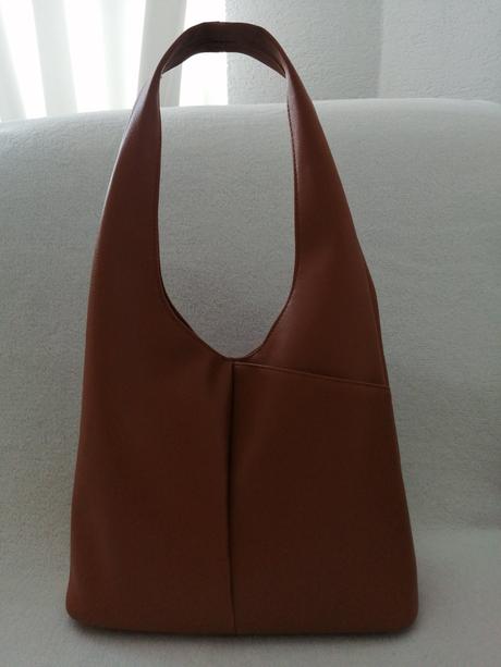 Pekné hobo kabelka,