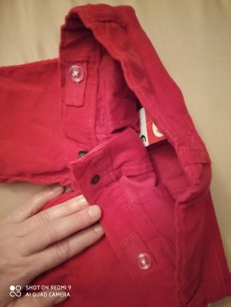 Menčestráky ešte s visačkou, lupilu,104