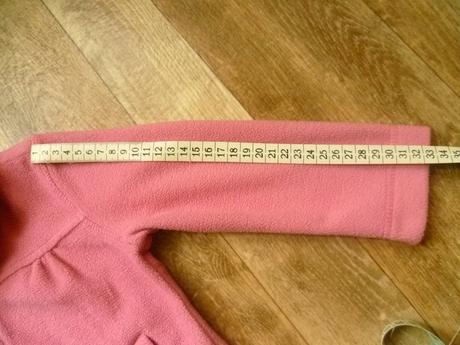 Mikinka so srnkom, lupilu,86